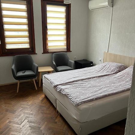 White Guest House 2 카를로보 외부 사진