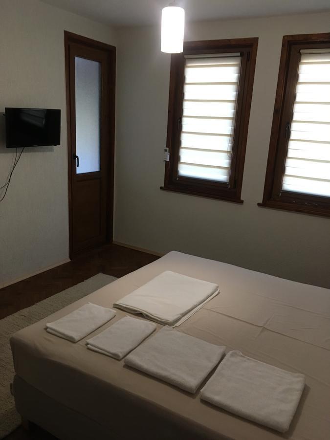 White Guest House 2 카를로보 외부 사진